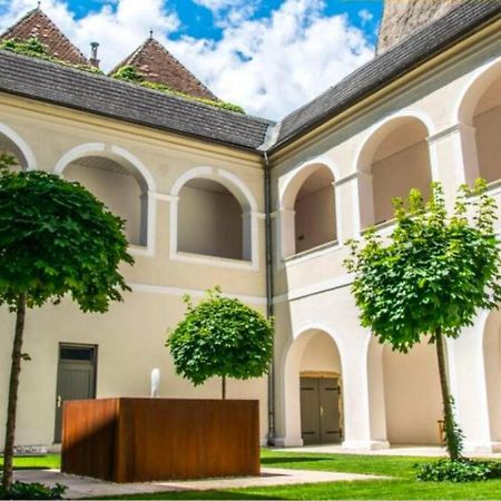 Smile Apartments Zur Gozzoburg Krems an der Donau Eksteriør bilde